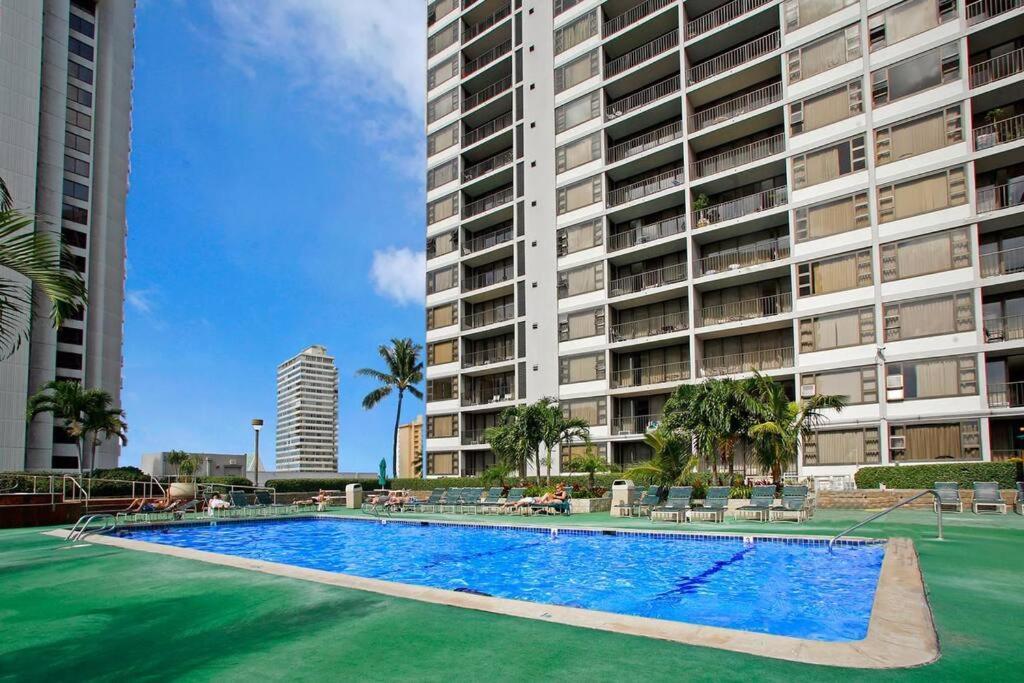 Ala Wai Suite 1 Bed Canal View Condo Honolulu Exterior photo